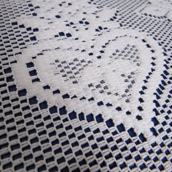 Heritage Lace Heart Design Cream Table Runner Dresser Scarf 32" long - Picture 7 of 10